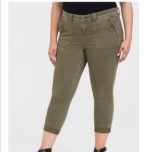CROP TWILL MILITARY PANT - OLIVE GREEN